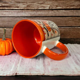 Kürbis-Kaffeetasse mit Geist