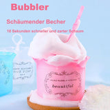 Schäumender Becher